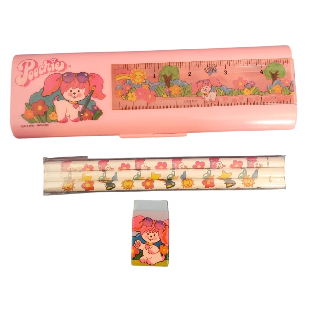 Poochie Pencil Case, Pencils, Eraser & Ruler - Hard Case, Vtg 1982 RARE